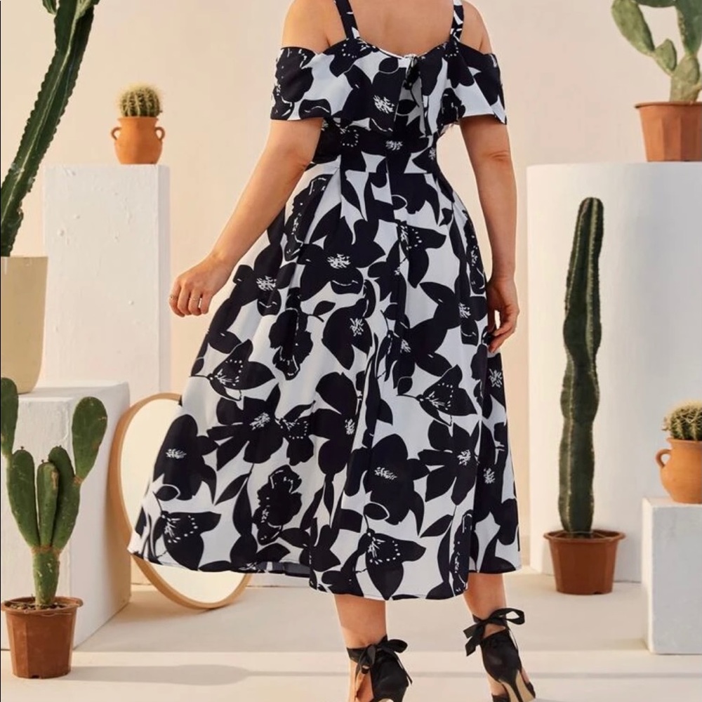 DRESS 👗 NWOT - Picture 2 of 7